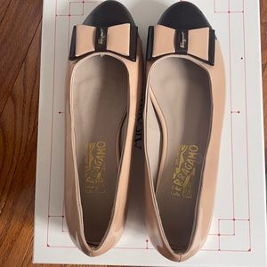 Salvatore Ferragamo flats